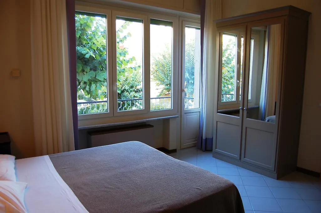 Hotel Brasile Montecatini Terme 3*,