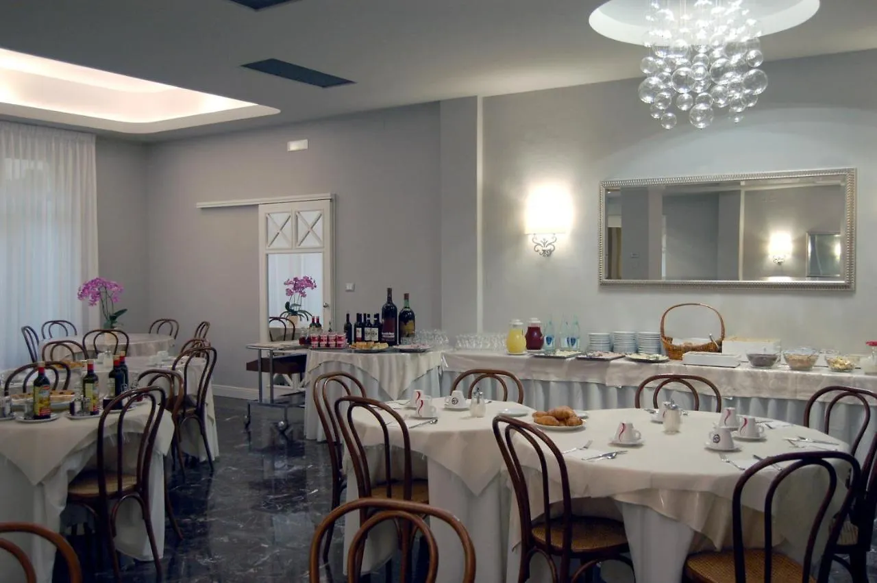 Hotel Brasile Montecatini Terme 3*,